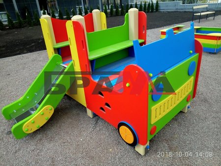 Автомобиль детский игровой со спуском