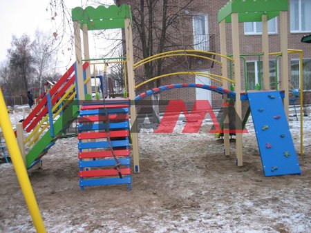 Детский спортивно-игровой комплекс "Две башни с двумя спусками"
