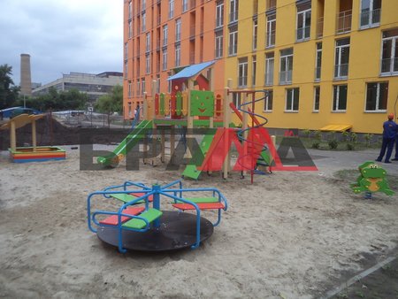 Дитячий спортивно-ігровий комплекс "Колобок"